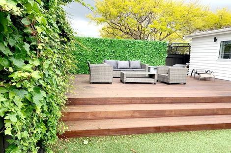 Photo of property in 10 Plunket Avenue, Petone, Lower Hutt, 5012