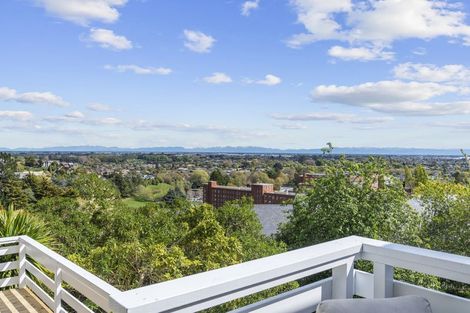 Photo of property in 34 Hackthorne Road, Cashmere, Christchurch, 8022