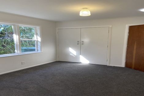Photo of property in 105 Churchill Drive, Crofton Downs, Wellington, 6035
