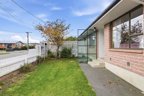 Photo of property in 4 Ontario Place, Wainoni, Christchurch, 8061