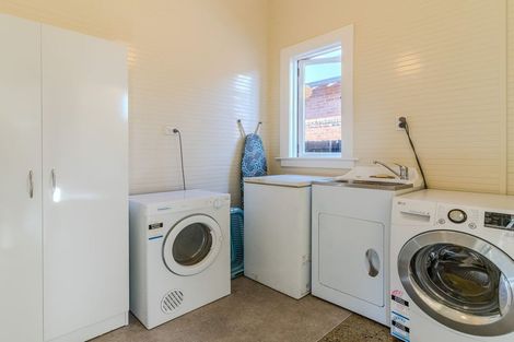 Photo of property in 362 Bay View Road, Saint Clair, Dunedin, 9012