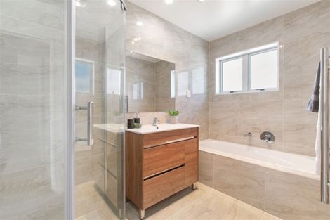 Photo of property in 27 Matata Drive, Takanini, 2112