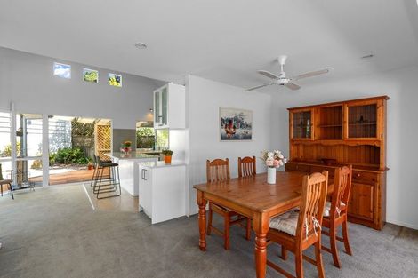 Photo of property in 1/16 Sailfish Drive, West Harbour, Auckland, 0618