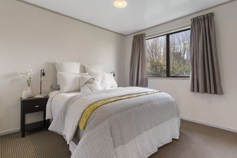 Photo of property in 16 St Catherine Crescent, West Harbour, Auckland, 0618