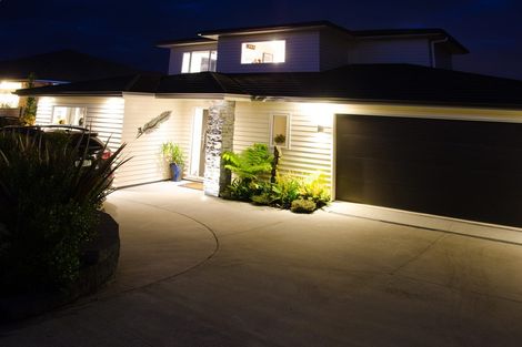Photo of property in 82 Pohutukawa Parade, Riverhead, 0820