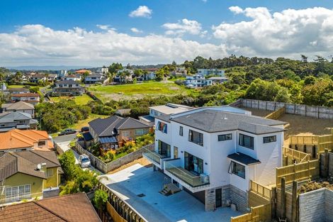 Photo of property in 15a Living Stream Road, Albany Heights, Auckland, 0632