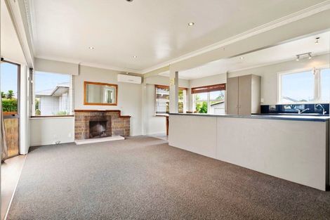 Photo of property in 3 Mountbatten Place, Papakura, 2110