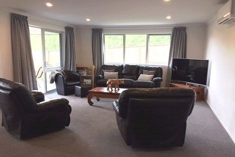 Photo of property in 3 Antrim Glade, Welcome Bay, Tauranga, 3175