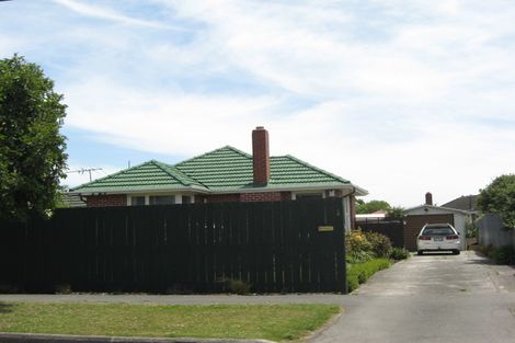 Photo of property in 13 Tenby Place, Avondale, Christchurch, 8061