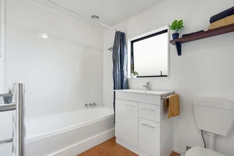 Photo of property in 11a Gordon Paul Place, Tuakau, 2121