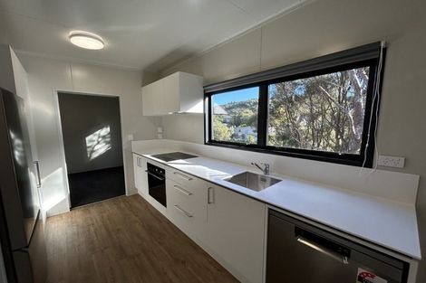 Photo of property in 33 Postgate Drive, Whitby, Porirua, 5024