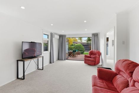 Photo of property in 72 Merrin Street, Avonhead, Christchurch, 8042