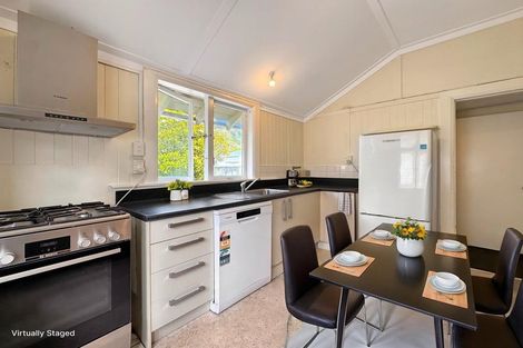 Photo of property in 17 Hankey Street, Mount Cook, Wellington, 6011