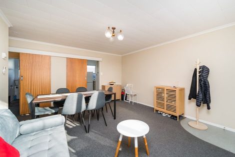 Photo of property in 4/132 Heretaunga Street, Palmerston North, 4414