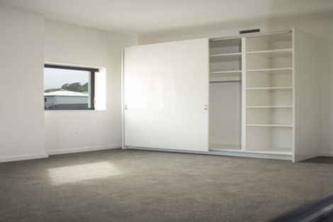 Photo of property in 1/16 Home Street, Mount Victoria, Wellington, 6011