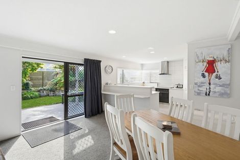 Photo of property in 74b Grand Vue Road, Kawaha Point, Rotorua, 3010