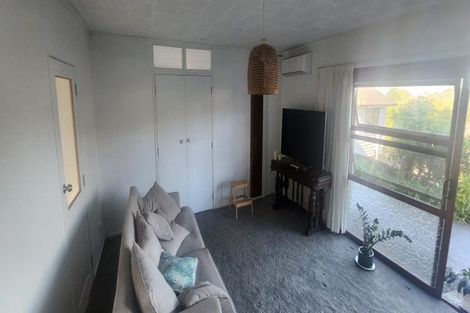 Photo of property in 1/46 Lyons Avenue, Murrays Bay, Auckland, 0630