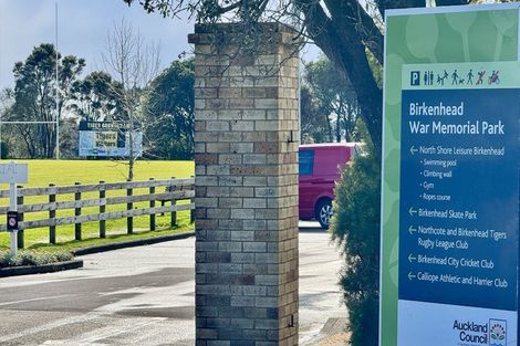 Photo of property in 35 John Court Street, Birkenhead, Auckland, 0626