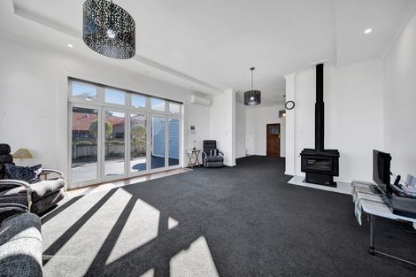 Photo of property in 21 Maire Street, Hawera, 4610