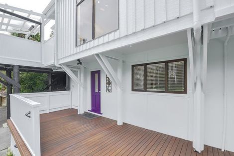 Photo of property in 2/24 Colonial Road, Birkenhead, Auckland, 0626