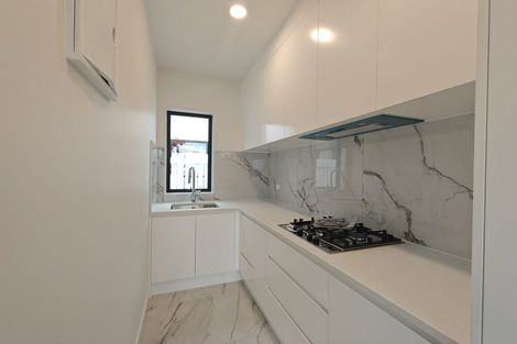 Photo of property in 1 Pukeko Road, Hobsonville, 0616