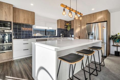 Photo of property in 19 Cressy Place, Darfield, 7510