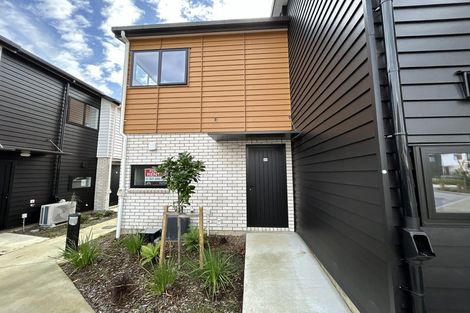 Photo of property in 20 Whati Lane, Henderson, Auckland, 0612