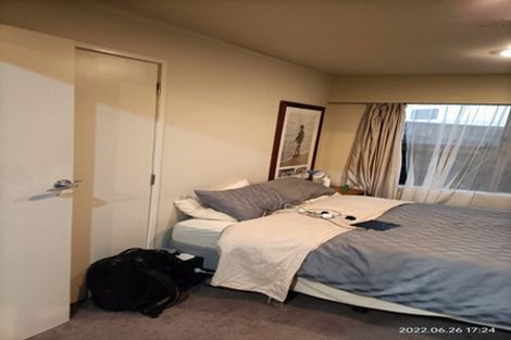 Photo of property in 3 Sunset Road, Totara Vale, Auckland, 0632