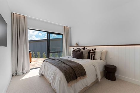 Photo of property in 11 Sparrowhawk Way, Kinloch, Taupo, 3377