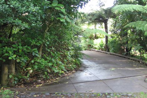 Photo of property in 280 Shaw Road, Titirangi, Auckland, 0604