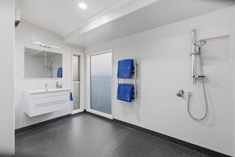 Photo of property in 24 Turi Street, Welbourn, New Plymouth, 4312