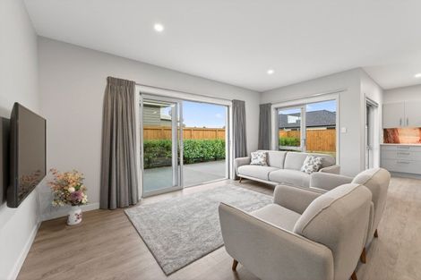 Photo of property in 3 Magnolia Lane, Kelvin Grove, Palmerston North, 4414