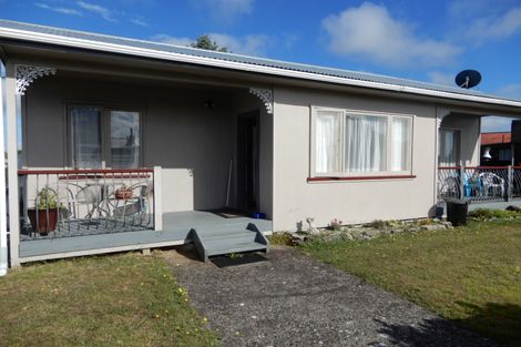 Photo of property in 6 Cambridge Street, Putaruru, 3411