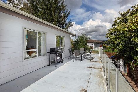 Photo of property in 11 Terra Nova Street, Glen Eden, Auckland, 0602