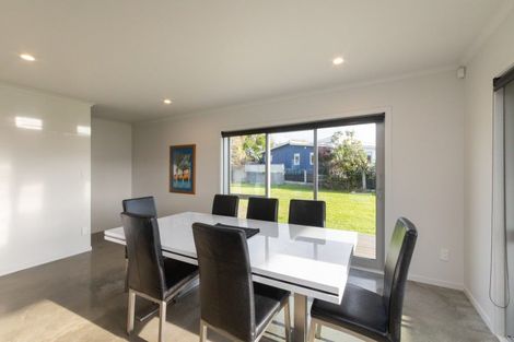 Photo of property in 79 Thomas Place, Foxton Beach, Foxton, 4815
