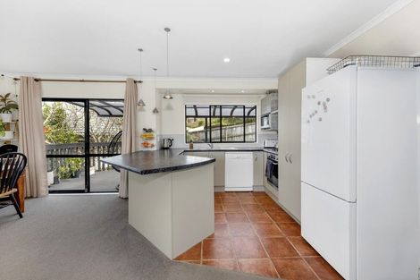 Photo of property in 2/312 Wairau Road, Glenfield, Auckland, 0629