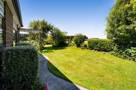 Photo of property in 88 Te Arei Road East, Lepperton, New Plymouth, 4373