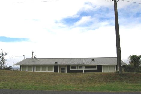 Photo of property in 8c Phillip Avenue, Glen Eden, Auckland, 0602