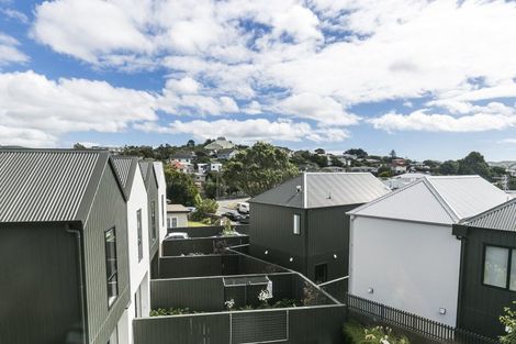 Photo of property in 11/6u Oswald Crescent, Paparangi, Wellington, 6037