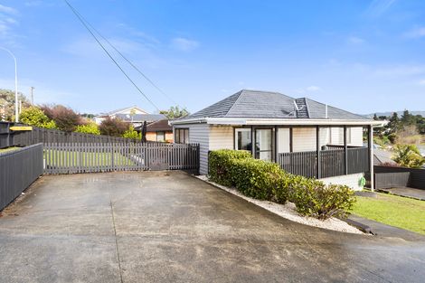 Photo of property in 71 Rosier Road, Glen Eden, Auckland, 0602