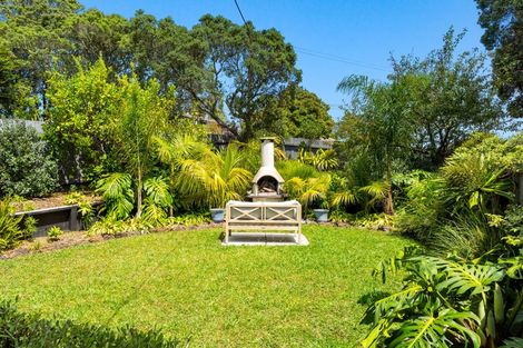 Photo of property in 1/73 Birkdale Road, Birkdale, Auckland, 0626