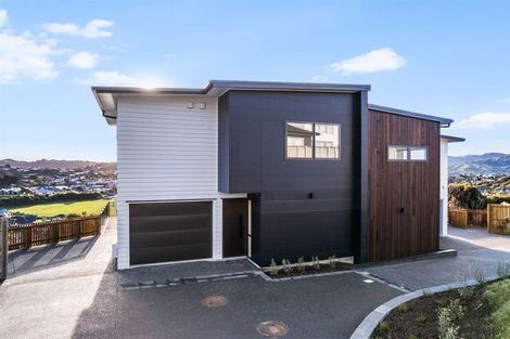 Photo of property in 176b Navigation Drive, Whitby, Porirua, 5024