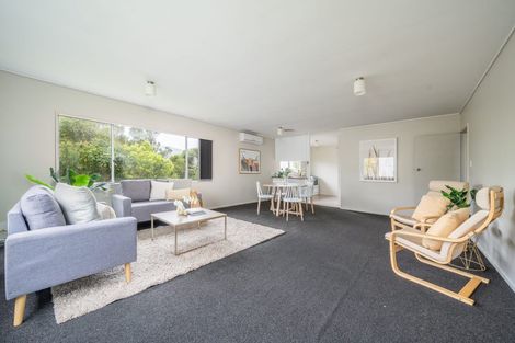 Photo of property in 32 Thurleigh Grove, Karori, Wellington, 6012