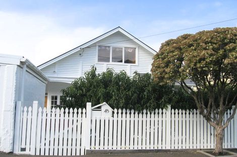 Photo of property in 43 Freyberg Street, Lyall Bay, Wellington, 6022