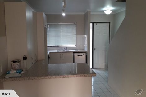 Photo of property in 94b Naylors Drive, Mangere, Auckland, 2022