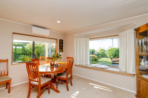 Photo of property in 62 Reading Street, Greytown, 5712