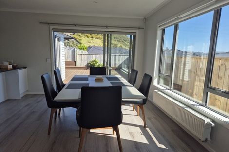 Photo of property in 18 Schooner Drive, Whitby, Porirua, 5024