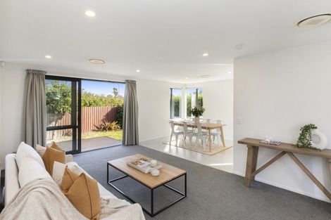 Photo of property in 2/18 Mervyn Drive, Avondale, Christchurch, 8061