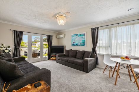 Photo of property in 31 Compton Street, Woolston, Christchurch, 8062