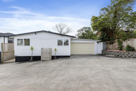Photo of property in 25 Marsh Avenue, Forrest Hill, Auckland, 0620